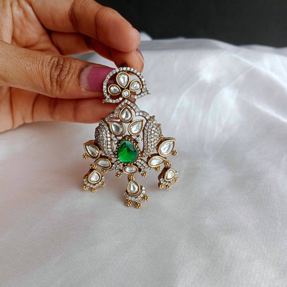 Handmade Brass Metal Jewellery Green Stone Maang Tikka Set